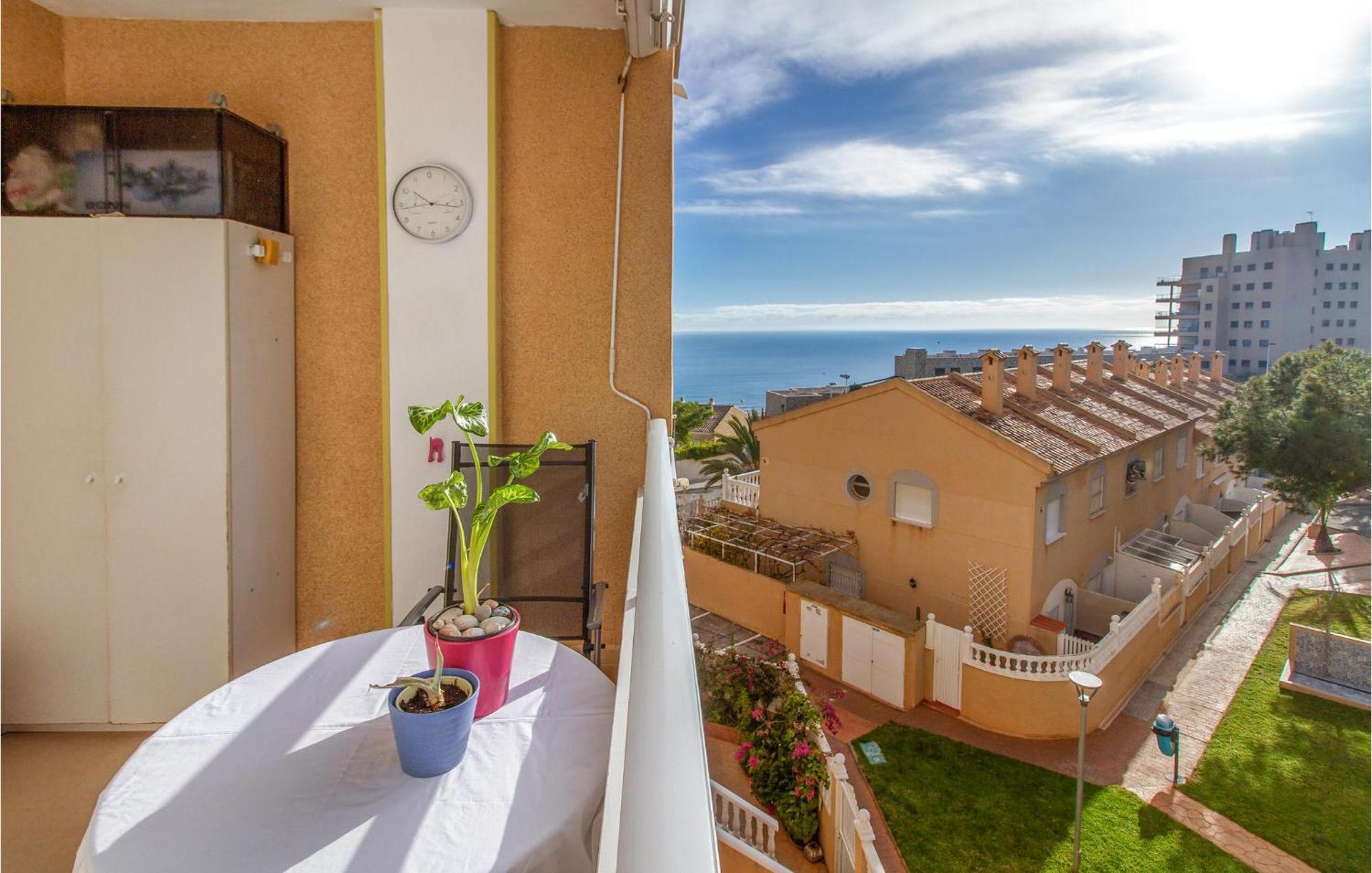 Front In * Arenales del Sol
